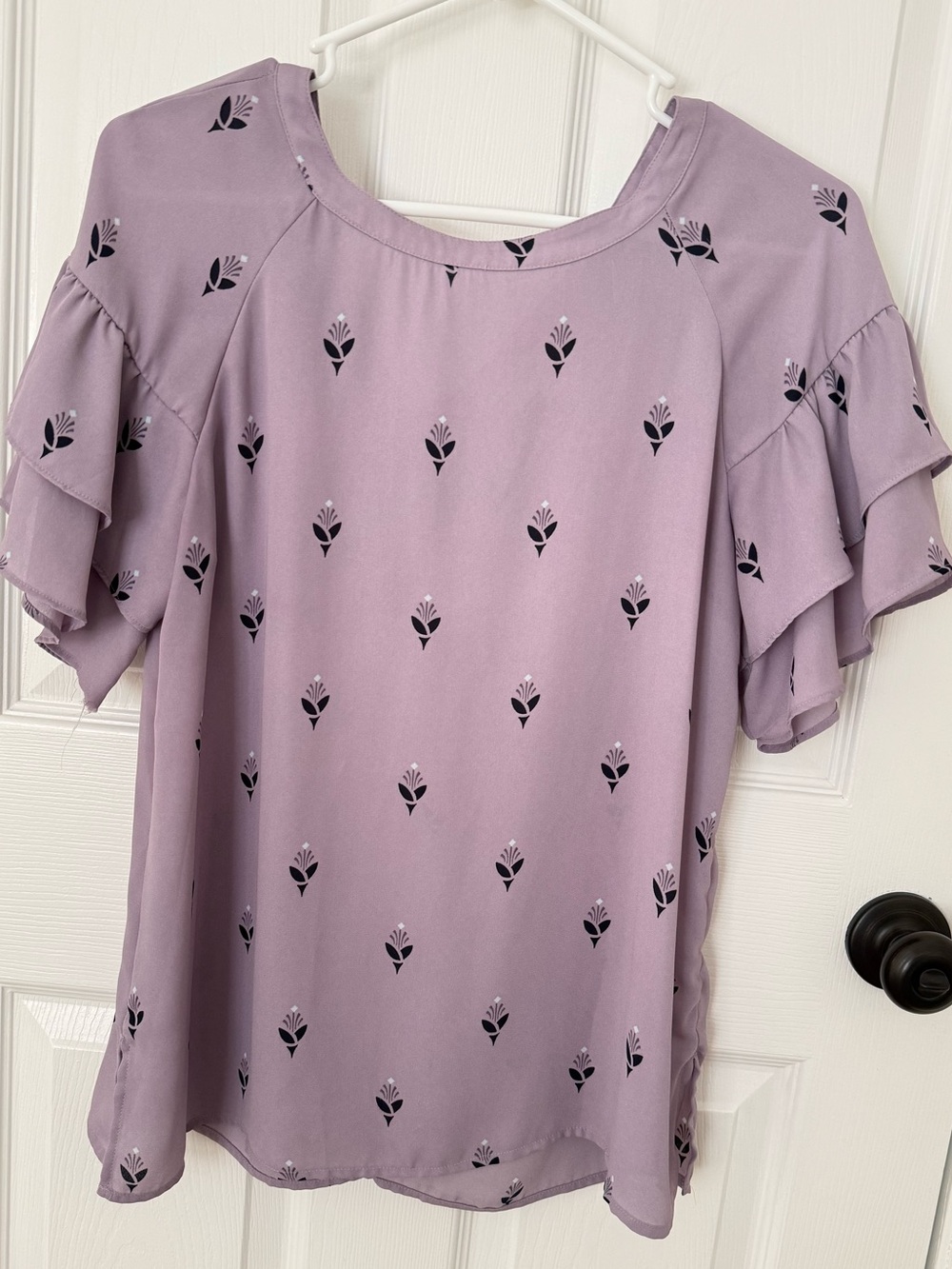 Womenβs Lavender Floral Ruffle Sleeve Blouse